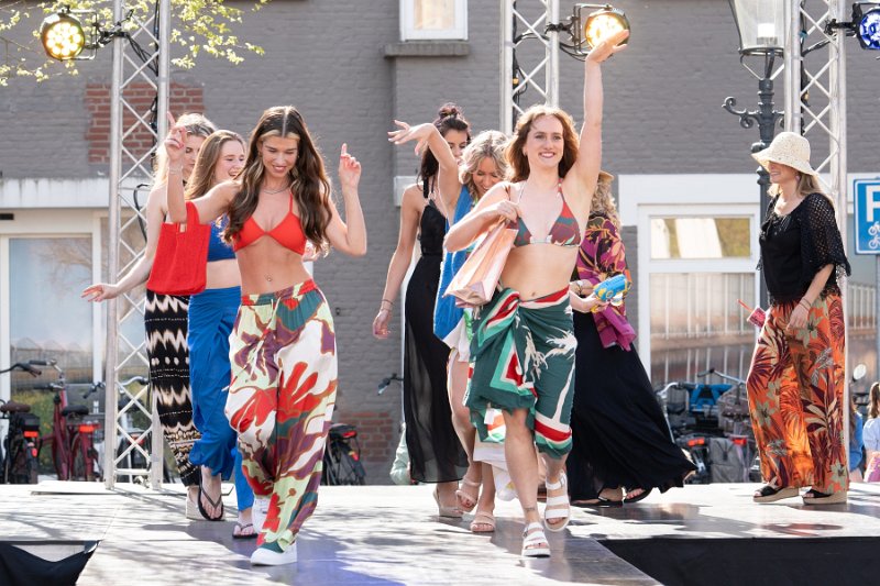 Modeshow 309_.jpg